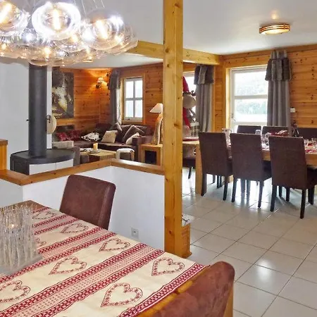 Sleeps 8 Flaine