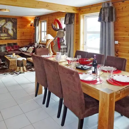 Sleeps 8 Flaine